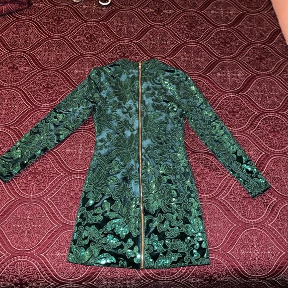 Dress - Picture 2 of 4